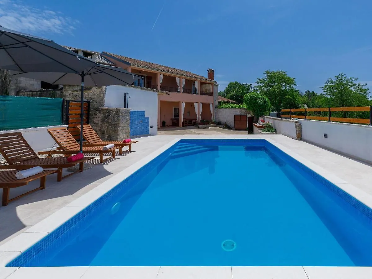 Holiday Home Villa Mate I Kate By Interhome Žminj